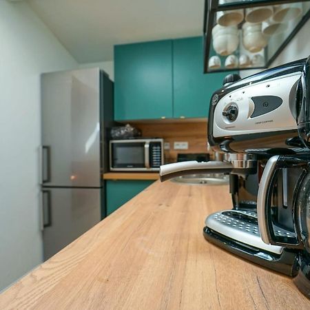 Le Semnoz charmant appartement pour 3 personnes à deux pas du lac! Sévrier Esterno foto