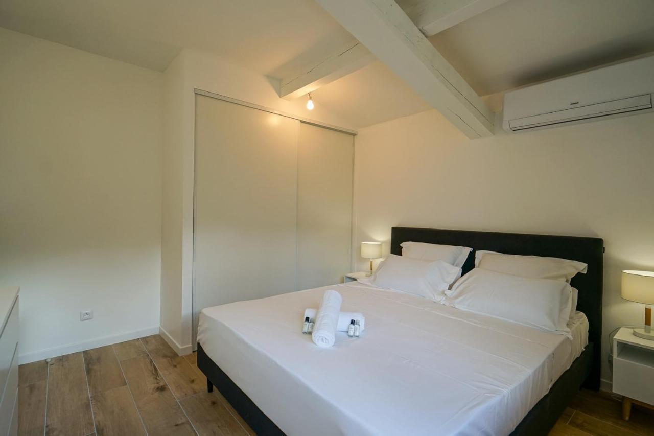 Le Semnoz charmant appartement pour 3 personnes à deux pas du lac! Sévrier Esterno foto