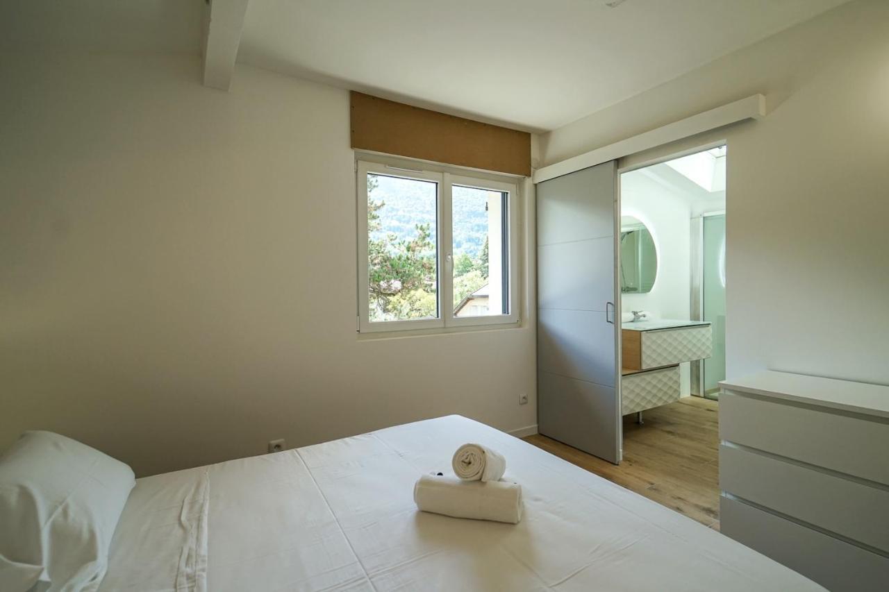 Le Semnoz charmant appartement pour 3 personnes à deux pas du lac! Sévrier Esterno foto